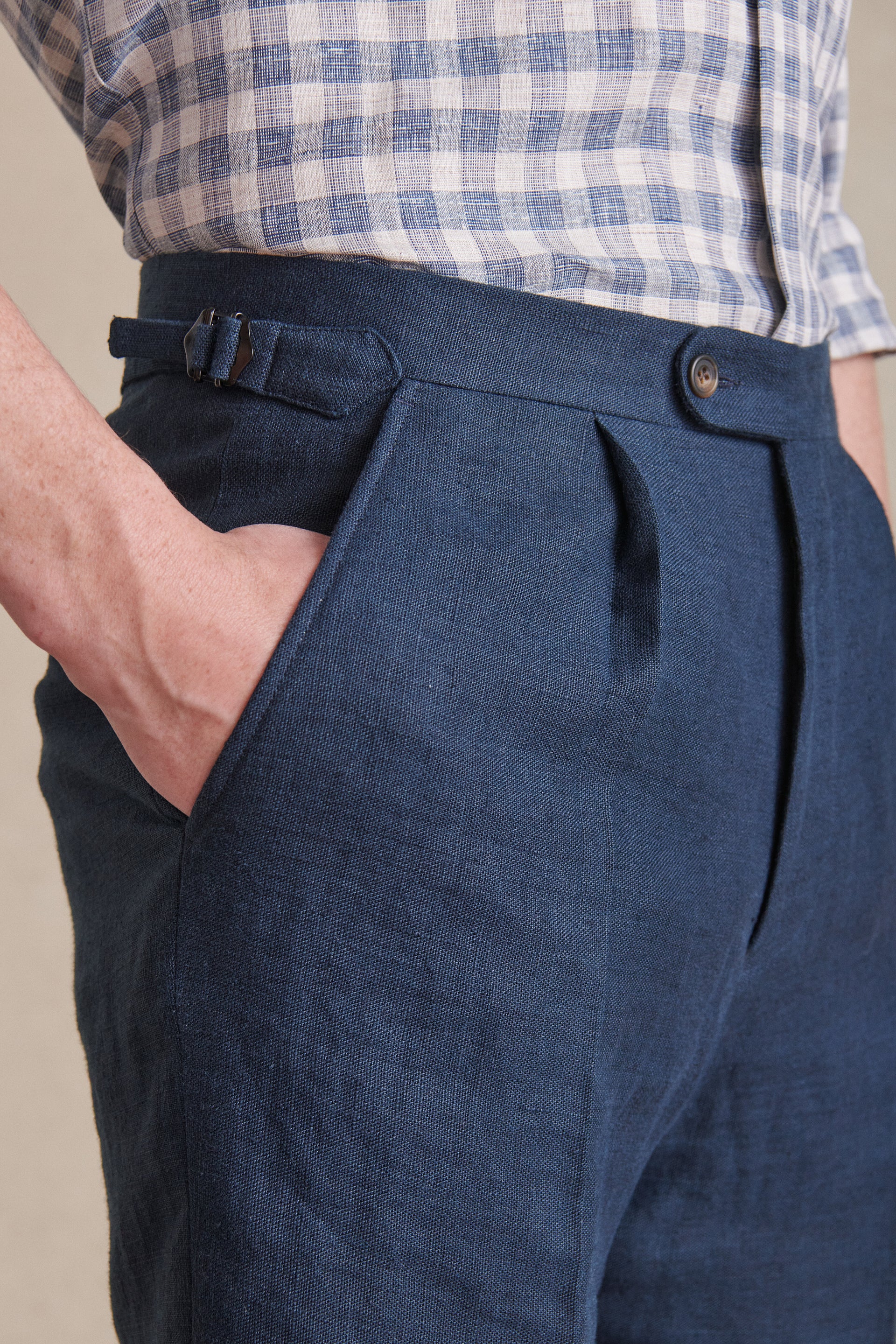 Navy Single Pleat Linen Shorts