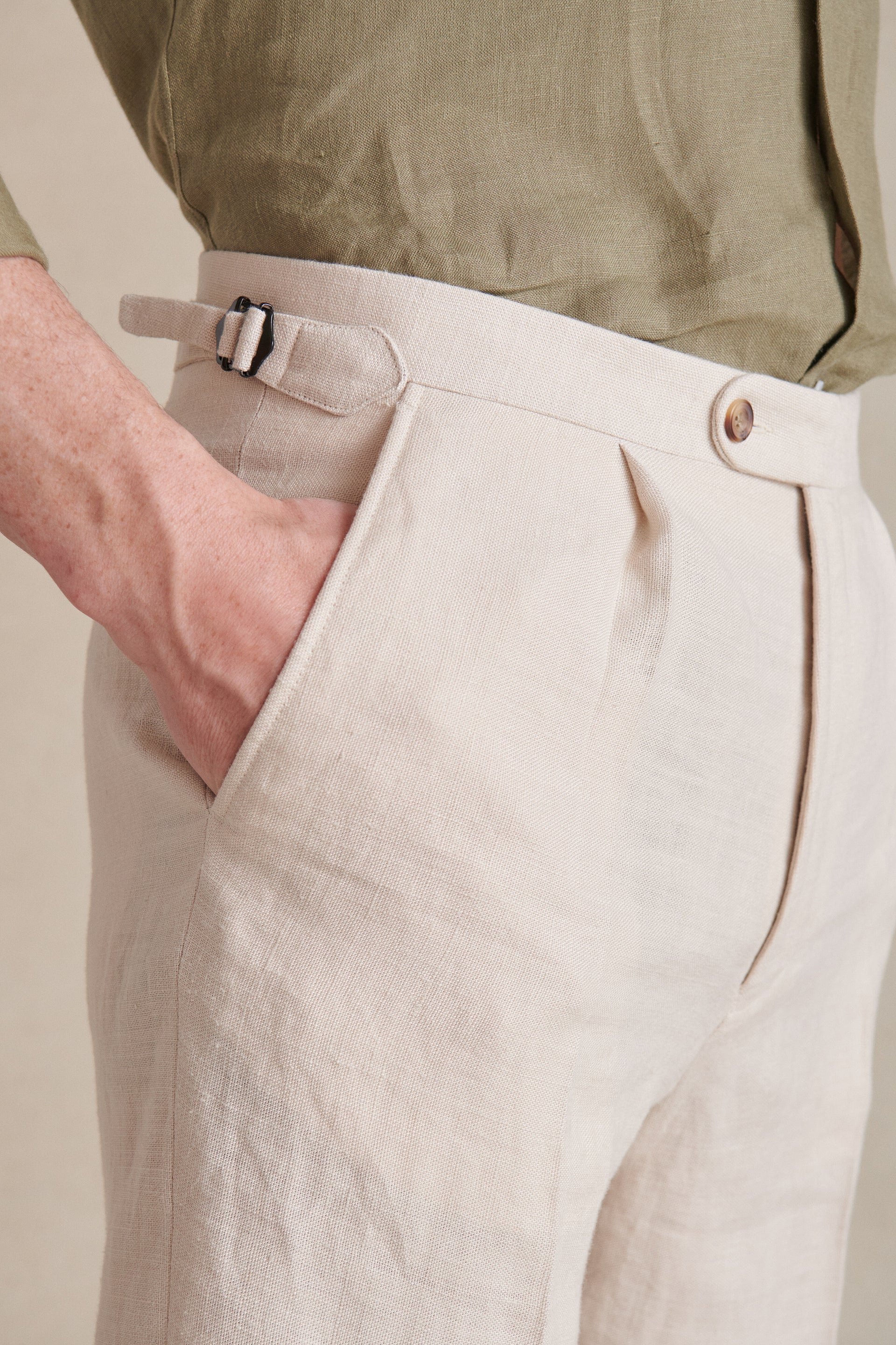 Cream Single Pleat Linen Shorts