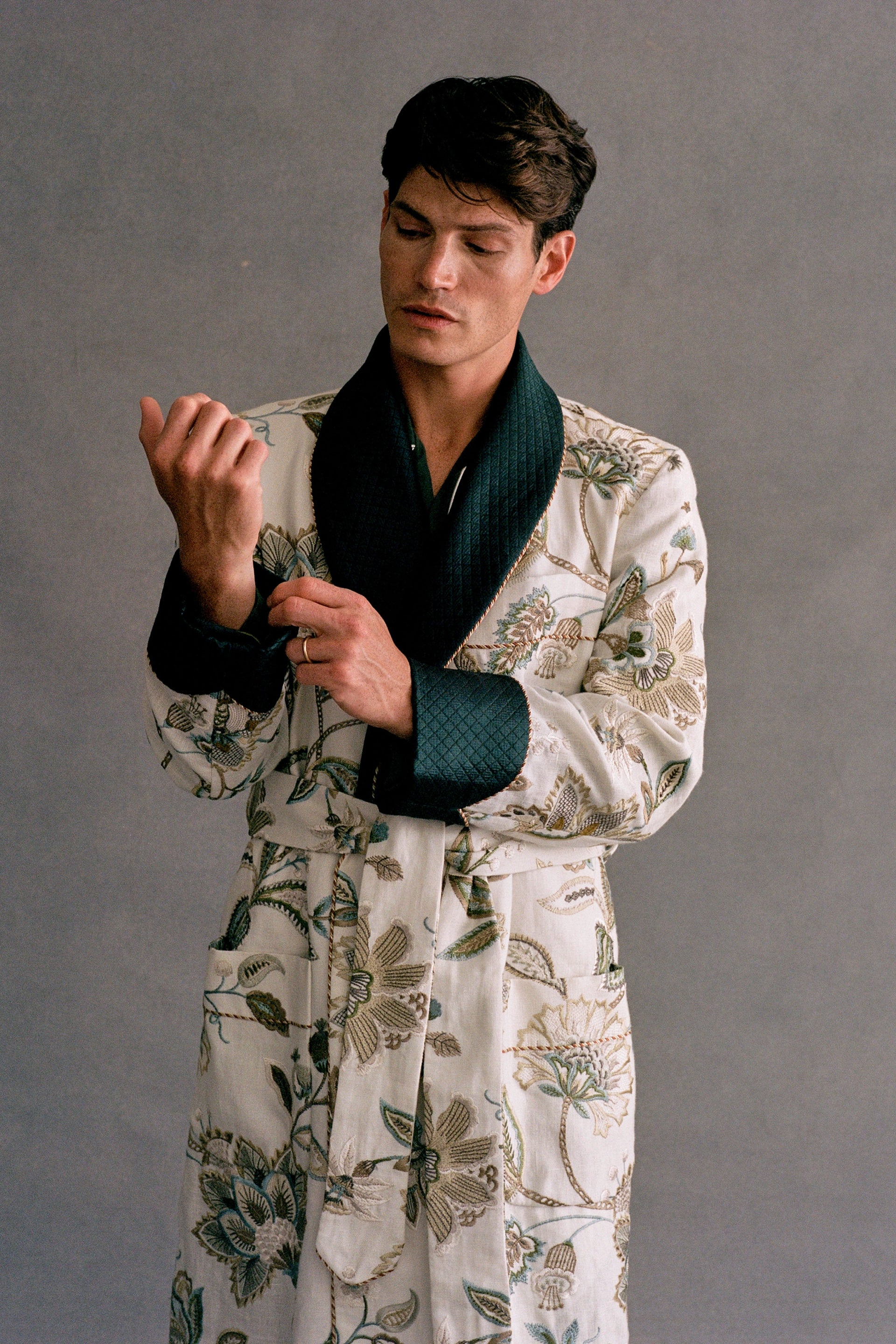 Cream Embroidered Floral Lined Dressing Gown