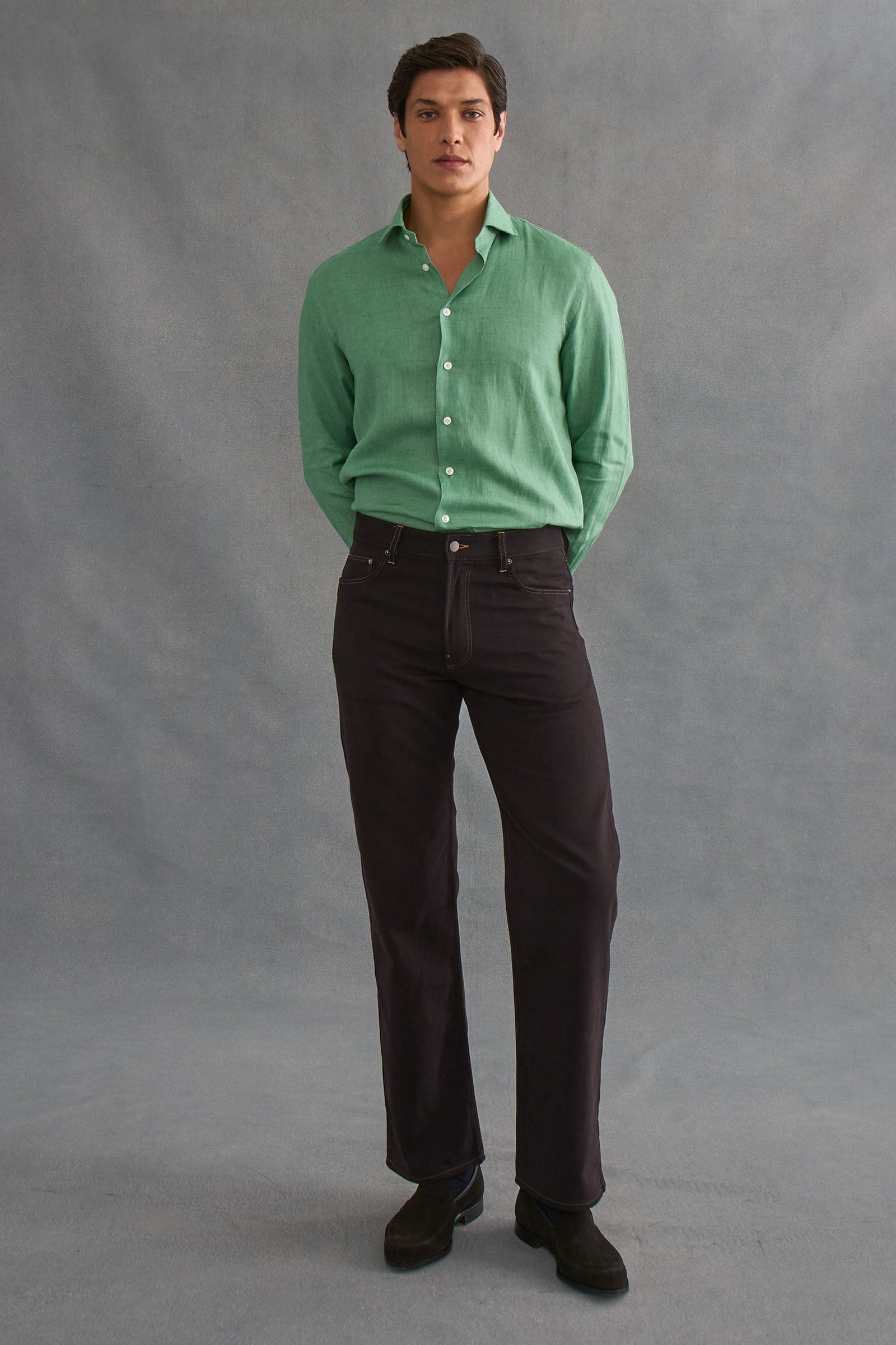 Green Cutaway Collar Standard Fit Single Cuff Linen Shirt