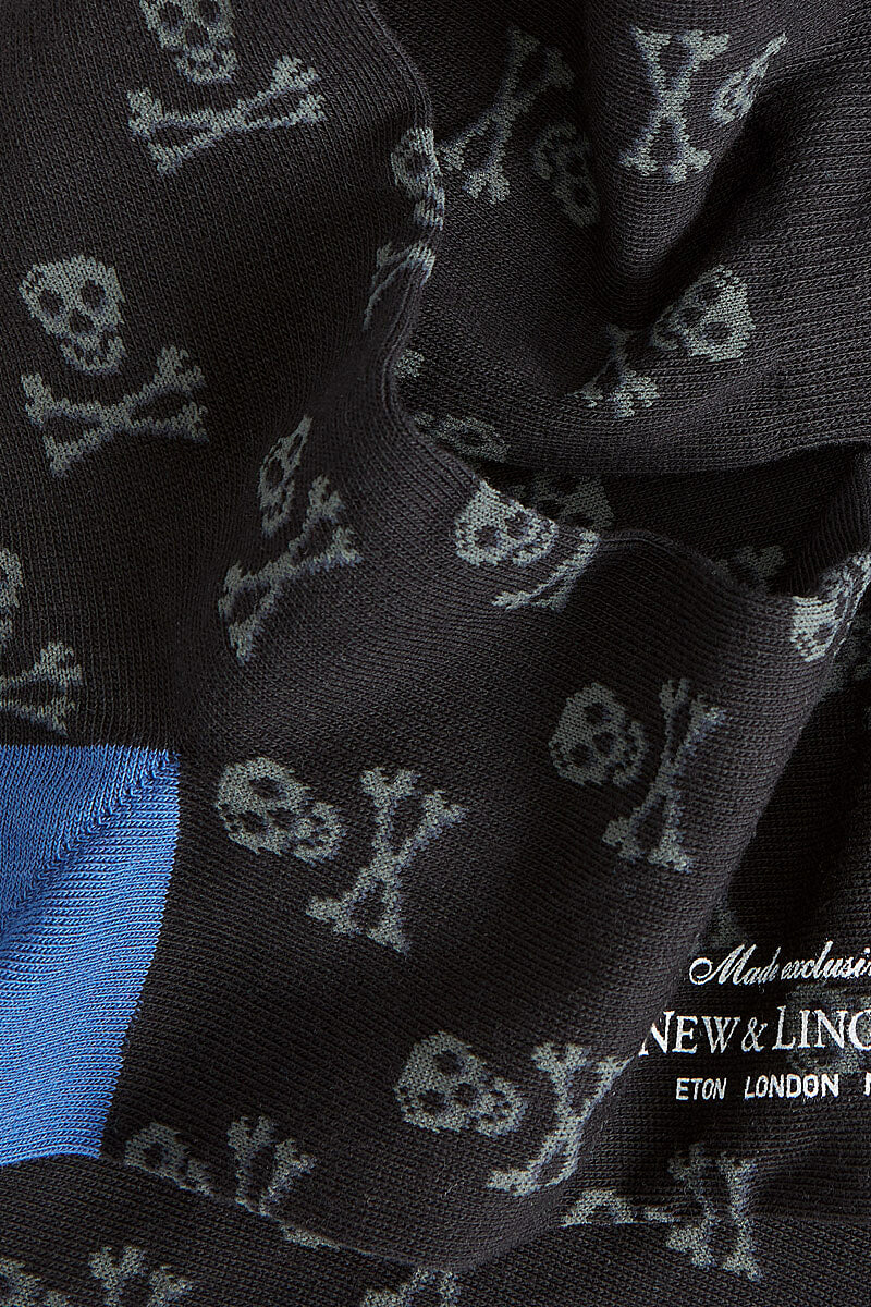 Black & Grey Skull & Crossbones Mid Calf Cotton Socks